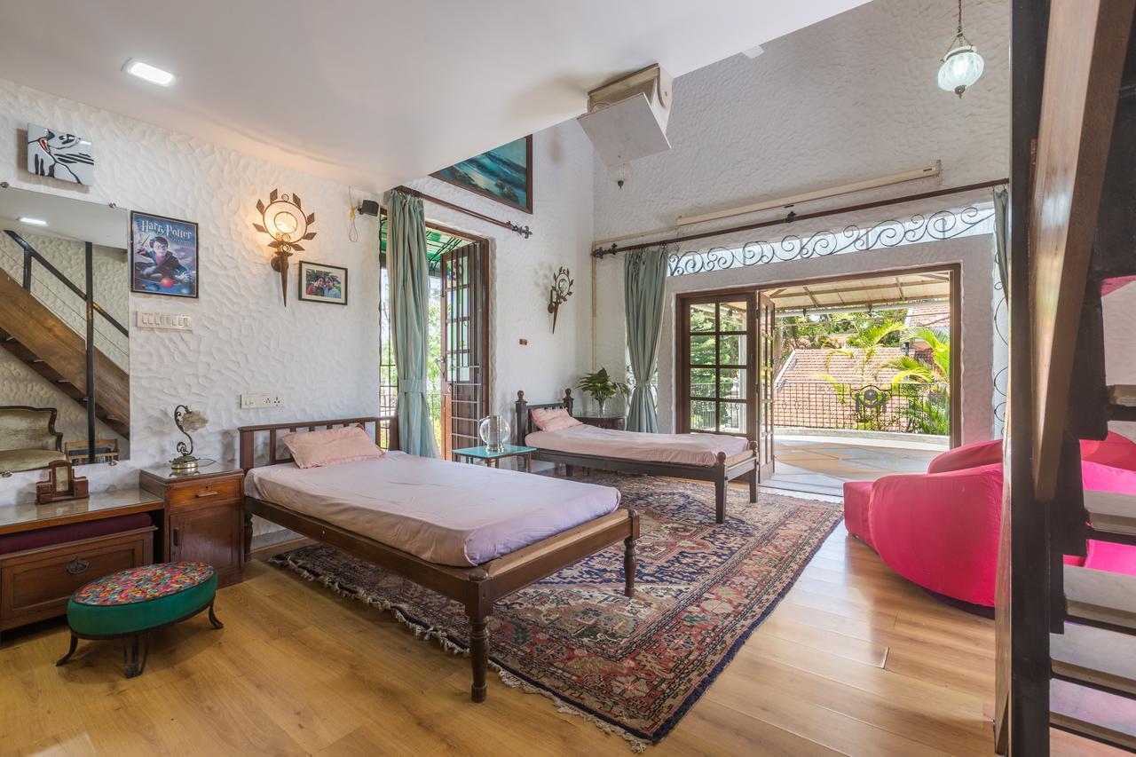 Bella Vista By Stayvista - A Haven With Lush Green Surroundings, Zen Garden, Quirky Decor & A Inviting Swimming Pool Lonavala Ngoại thất bức ảnh