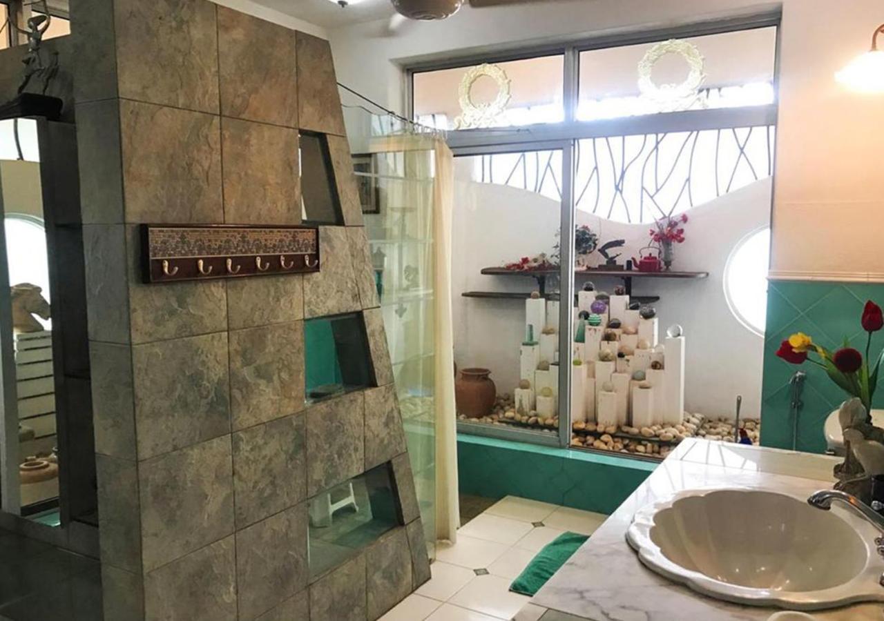 Bella Vista By Stayvista - A Haven With Lush Green Surroundings, Zen Garden, Quirky Decor & A Inviting Swimming Pool Lonavala Ngoại thất bức ảnh